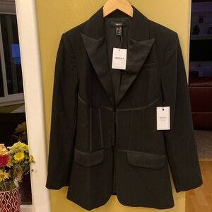 NWT FOREVER 21 PREMIUM LABEL BLACK BLAZER